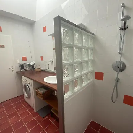 Holiday home Renovee A Fouras: 2 Ch + Mezzanine, Proche Plage/centre, Jardin Privatif, Equipement Complet - Fr-1-709-64 Fouras